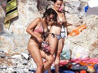 When you walk around a strand there are alway adults who have a cameltoe. 2