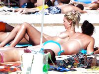 A selection of "nice" moments on romanian nude beach, like gift for all good comments and votes!.