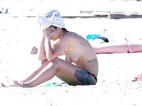 Due to the weather, the heat, the strand shooting session went quickly naughty.