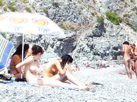 Having a good "wide open" day at the beach. Hope you also like this sunny view.