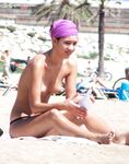 They started to play some beach tennis and I pressed play on my camera.