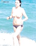 That Sideways Glance From a Sun Lounger on a Topless Afternoon