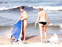 Just some chicks I saw this weekend in albufeira's strand. Hope you like =).