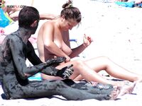 Ahi van otras fotitos nudistas, chicas mandarme algunas vosotras, besos. 3