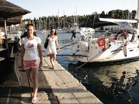 Somewhere Between Curiosity and Confidence 4