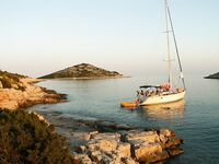 Somewhere Between Curiosity and Confidence 4